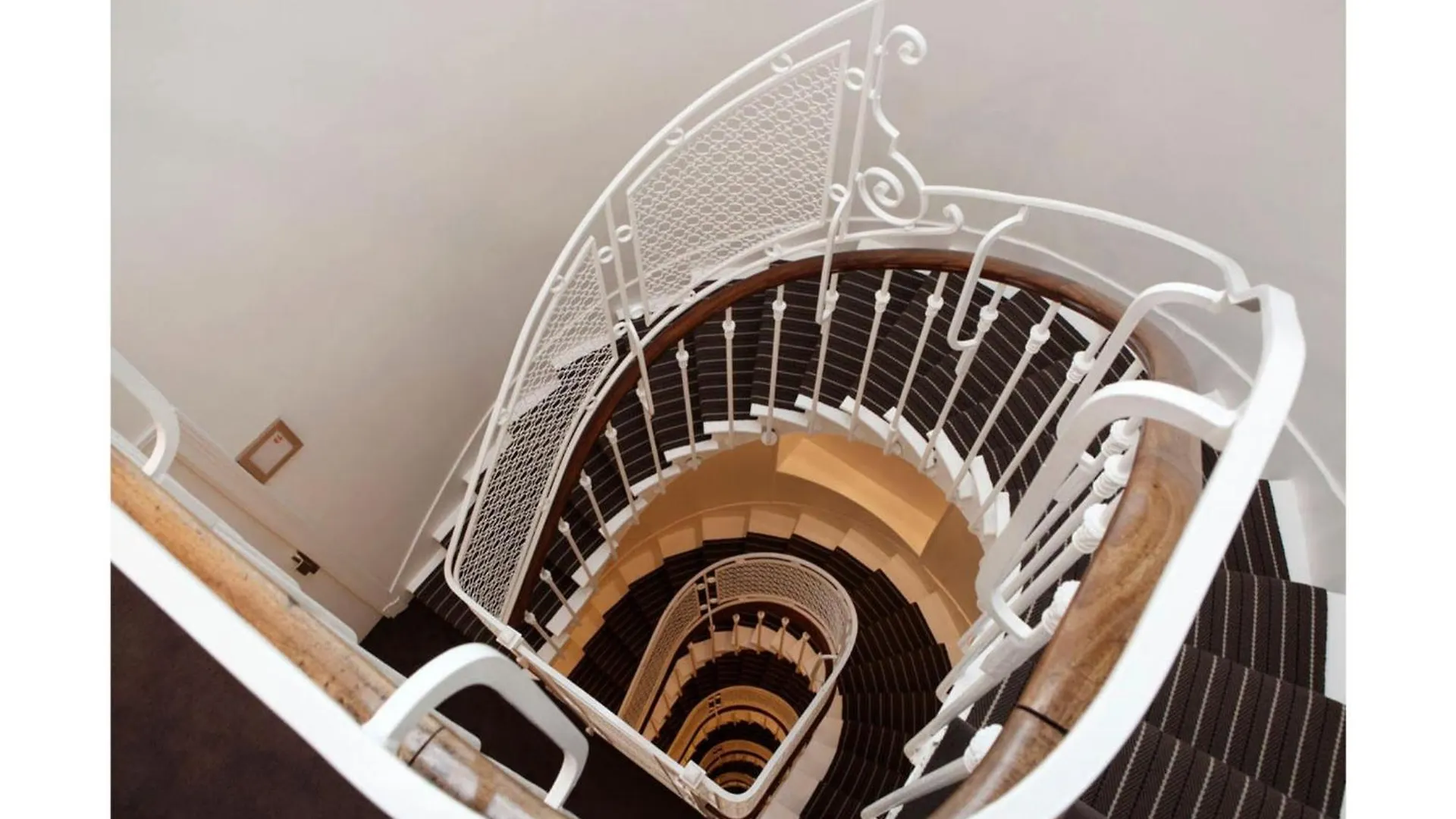 Hotel Arvor Saint Georges Paris 4*,  France